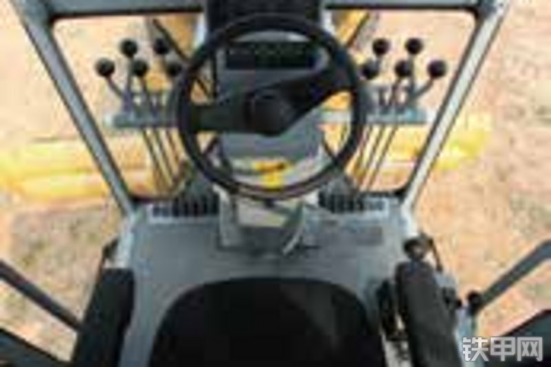 山工SEM921平地机整机外观