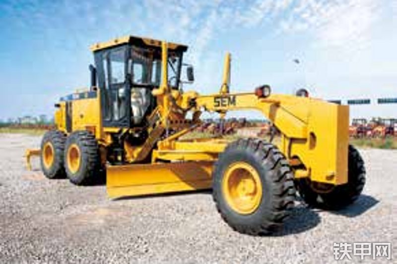 山工SEM921平地机整机外观