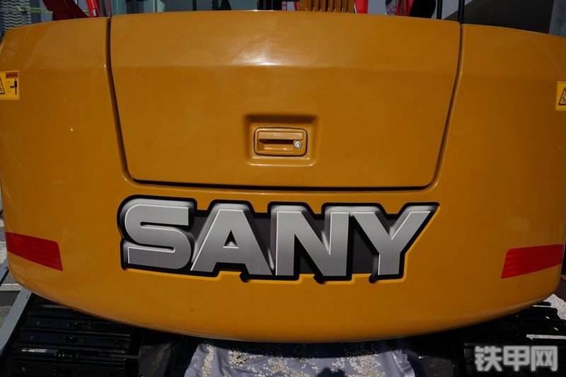 三一重工SY75C-10挖掘机整机外观