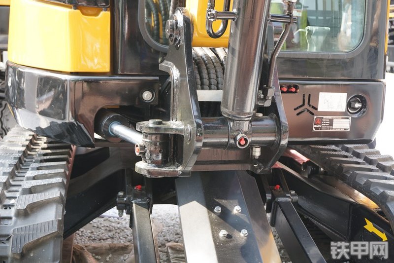 三一重工SY26U-10挖掘机局部