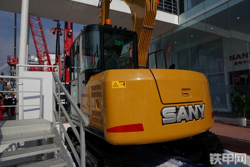 三一重工SY75C-10挖掘机局部