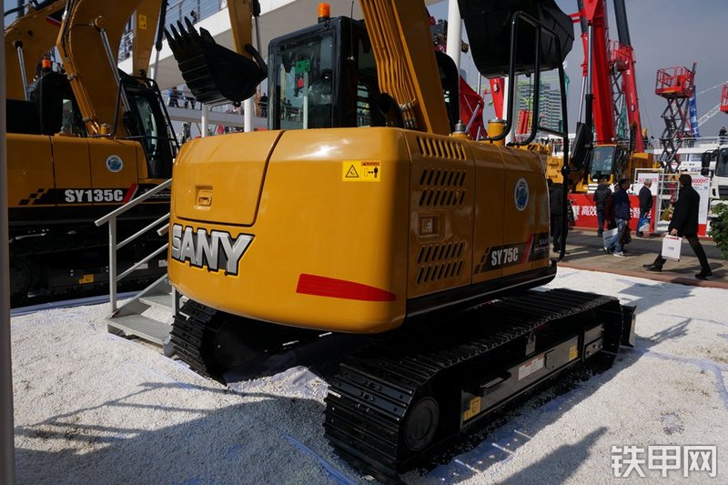 三一重工SY75C-10挖掘机整机外观