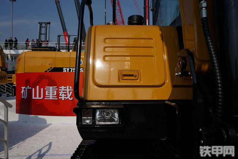 三一重工SY65W-10挖掘机整机外观