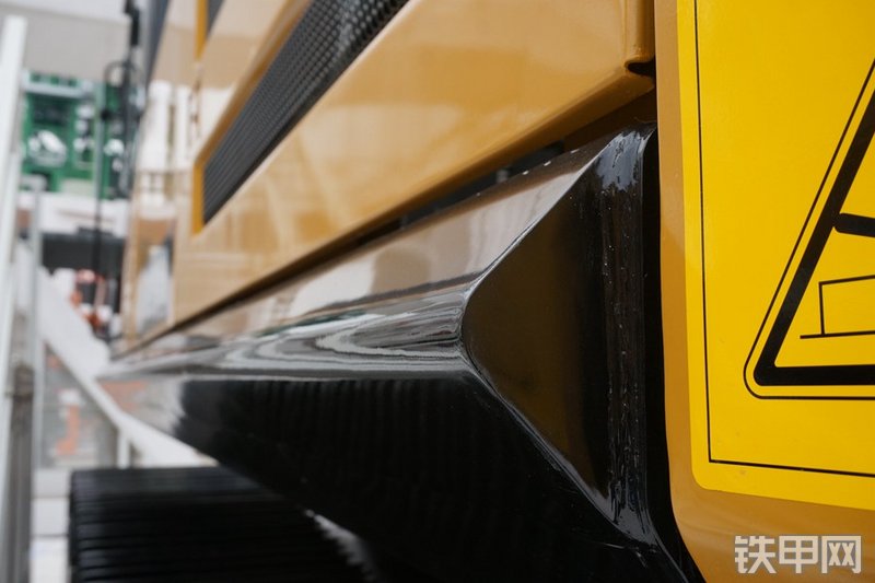 三一重工SY395H挖掘机局部