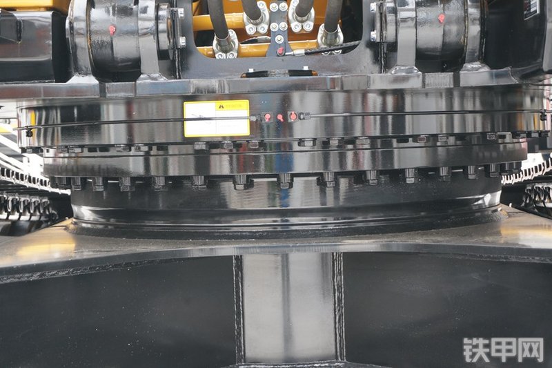 三一重工SY395H挖掘机局部