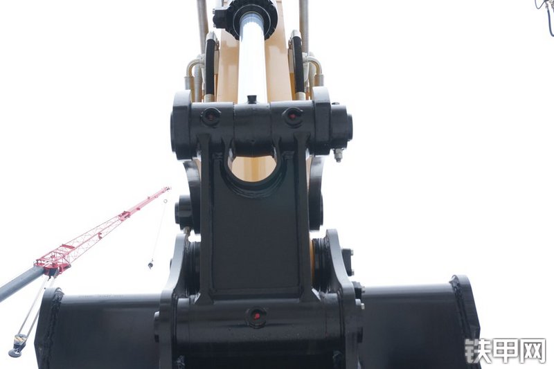 三一重工SY395H挖掘机局部