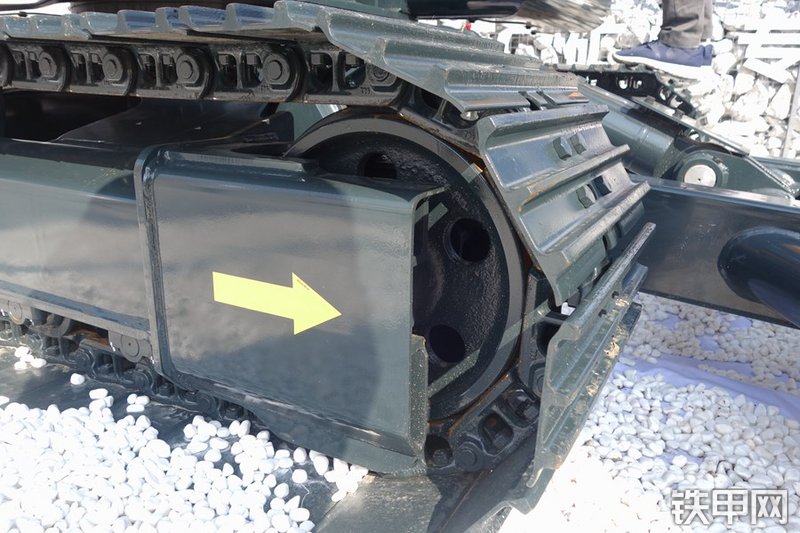 现代R75BVS挖掘机局部