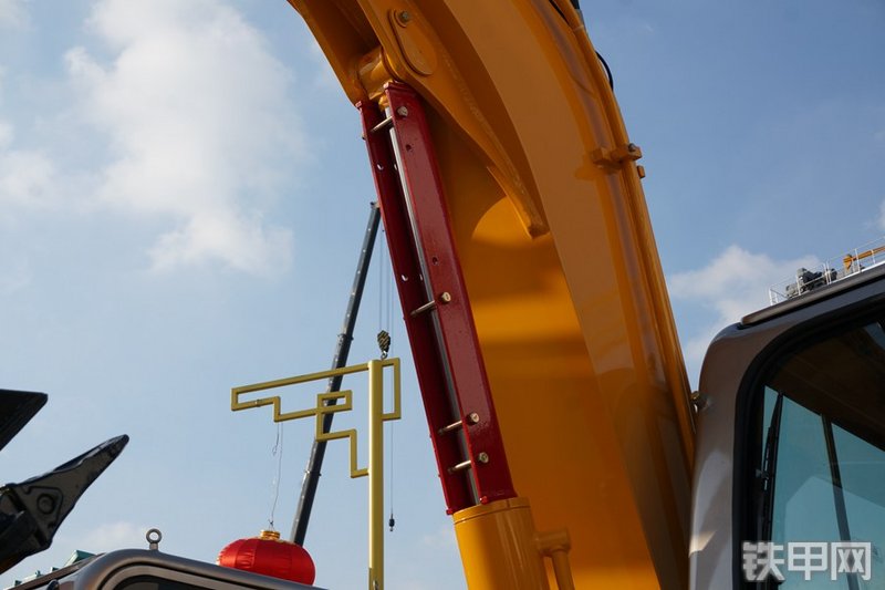 晋工JGM909LN-8挖掘机局部