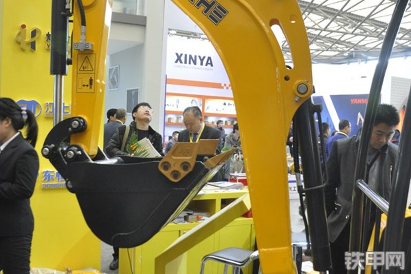 嘉和重工JH20挖掘机局部