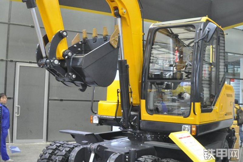 嘉和重工JHW80挖掘机整机外观