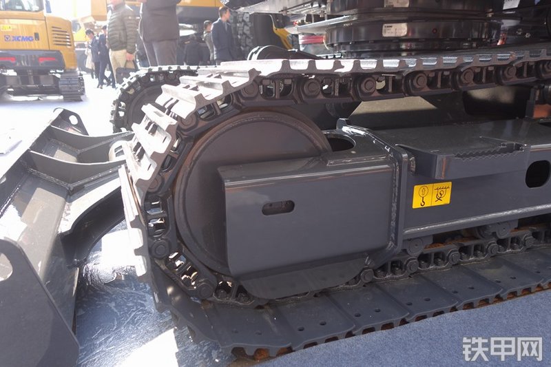 徐工XE75D挖掘机局部