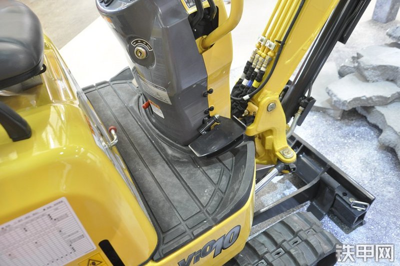 洋马Vio10-2A-橡胶履带挖掘机局部