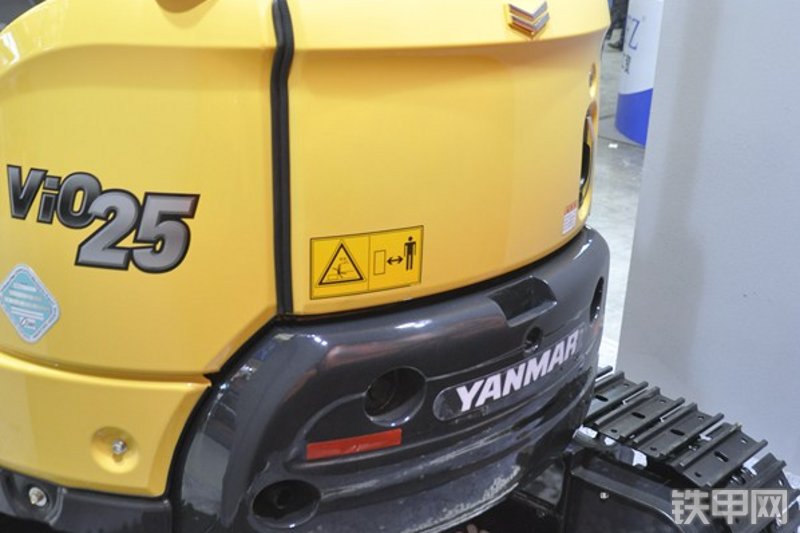 洋马VIO25-6挖掘机整机外观