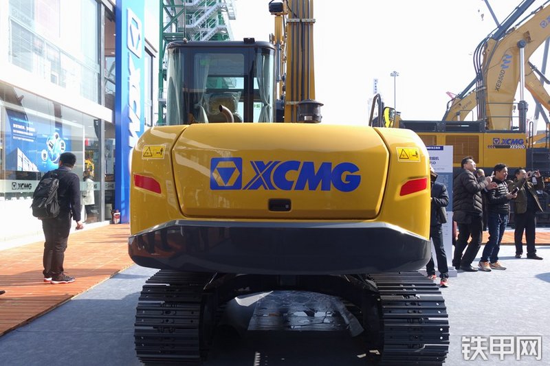 徐工XE75D挖掘机整机外观