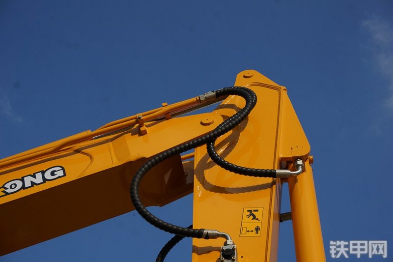 晋工JGM909LN-8挖掘机局部