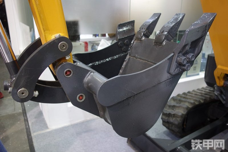 恒特重工HT21挖掘机局部