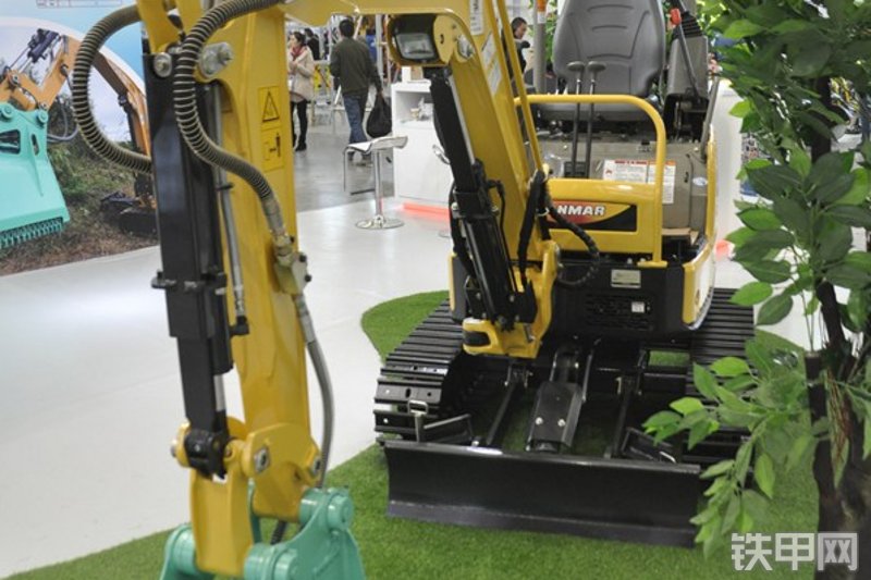 洋马Vio17挖掘机整机外观