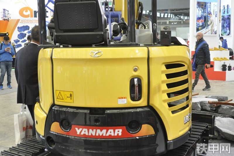 洋马VIO30-6B挖掘机局部