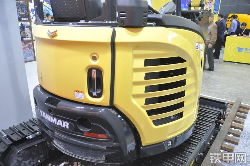 洋马VIO25-6挖掘机局部