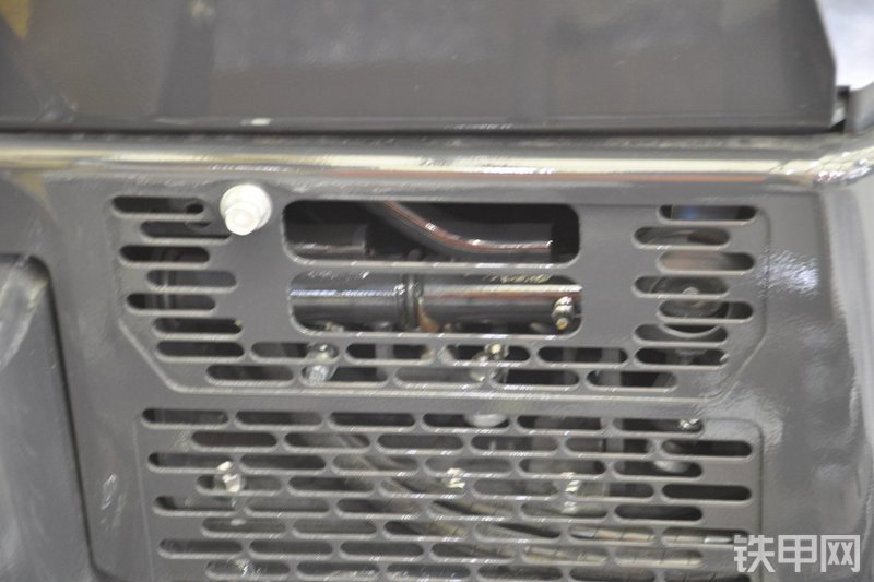 洋马VIO25-6挖掘机局部