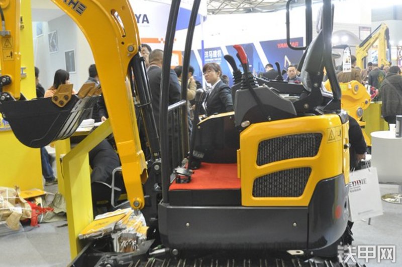 嘉和重工JH20挖掘机整机外观