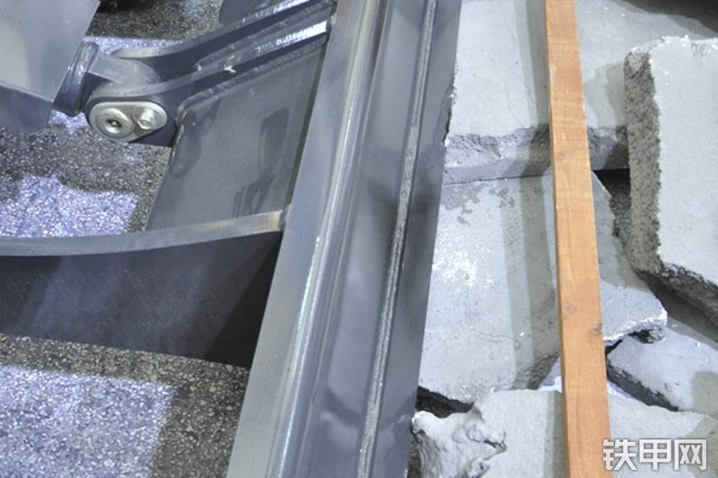 洋马VIO30-6B挖掘机局部