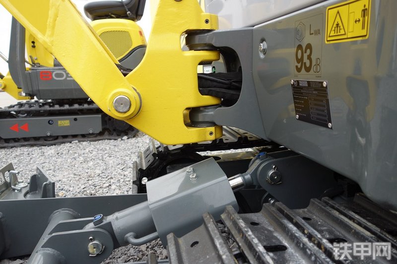 威克诺森EZ17挖掘机局部