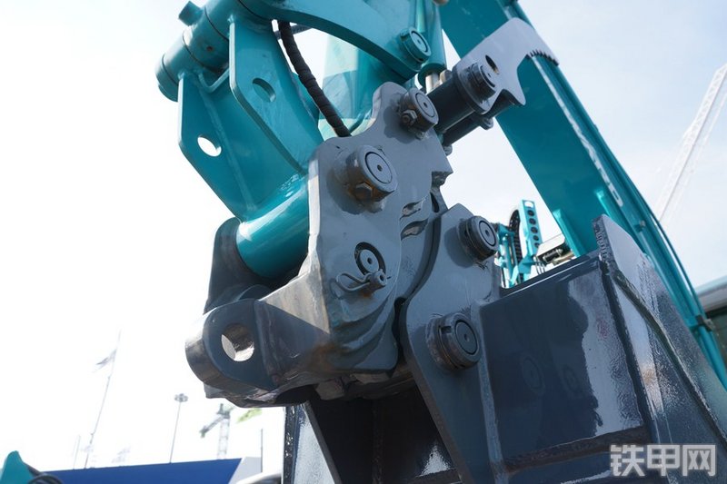 山河智能SWE40UB挖掘机局部