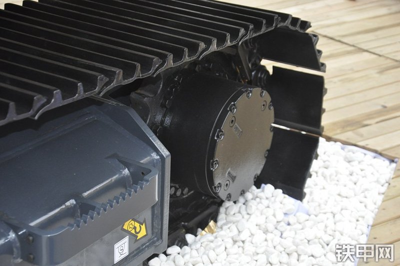 国机重工GE150H挖掘机局部