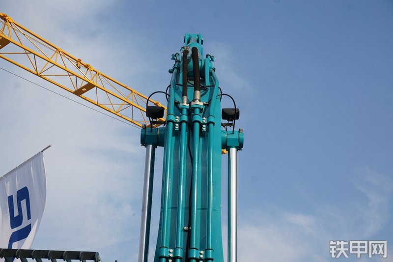 山河智能SWE235ES挖掘机局部