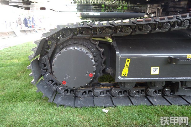 中联重科ZE360E-9挖掘机局部