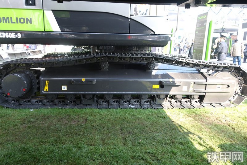 中联重科ZE360E-9挖掘机局部