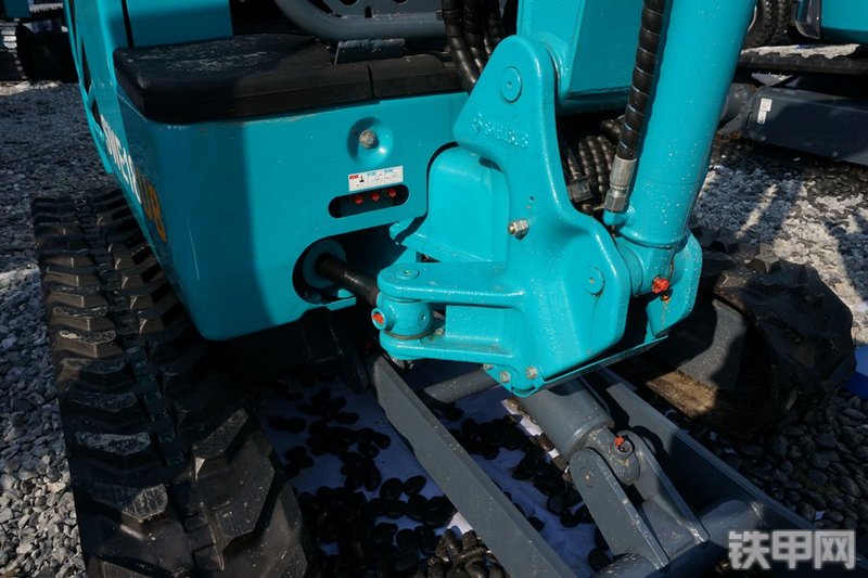 山河智能SWE18UB挖掘机局部