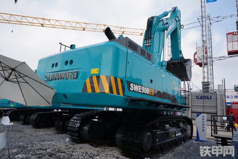 山河智能SWE900ES挖掘机整机外观