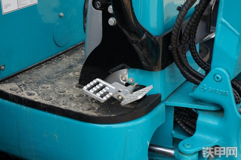 山河智能SWE08B挖掘机局部