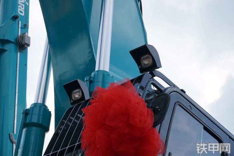 山河智能SWE900ES挖掘机局部