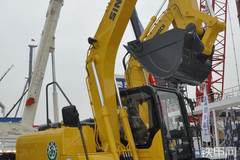 国机重工GE150H挖掘机整机外观