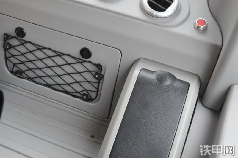 国机重工GE150H挖掘机局部