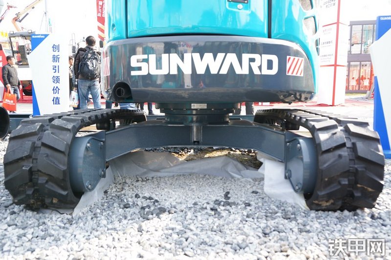 山河智能SWE40UB挖掘机局部