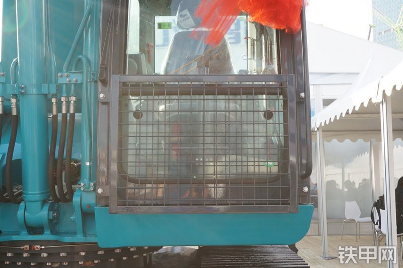 山河智能SWE235ES挖掘机局部