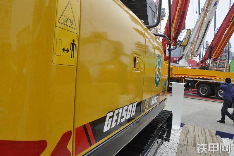 国机重工GE150H挖掘机局部