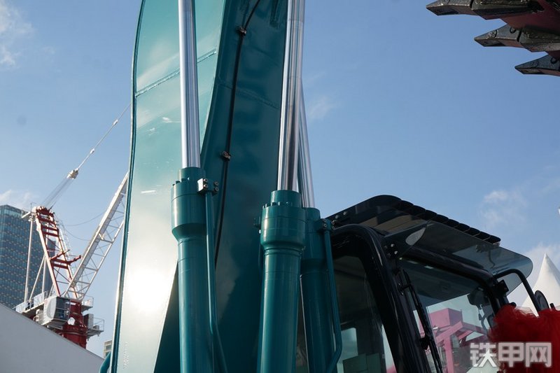 山河智能SWE235ES挖掘机局部