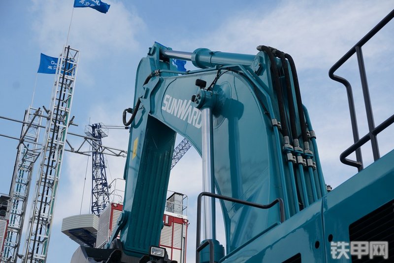 山河智能SWE900ES挖掘机局部