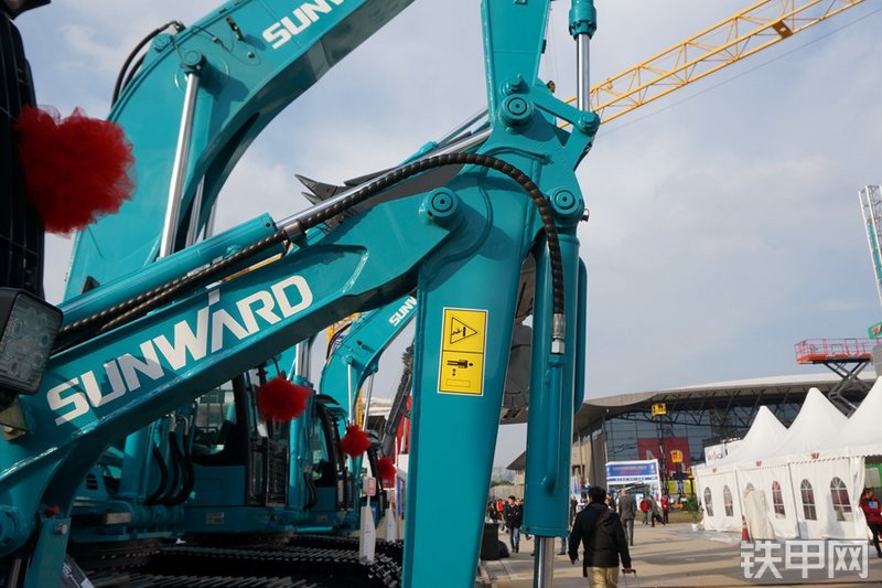 山河智能SWE08B挖掘机局部