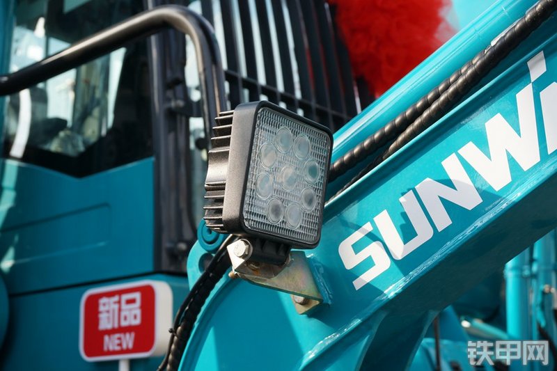 山河智能SWE08B挖掘机局部