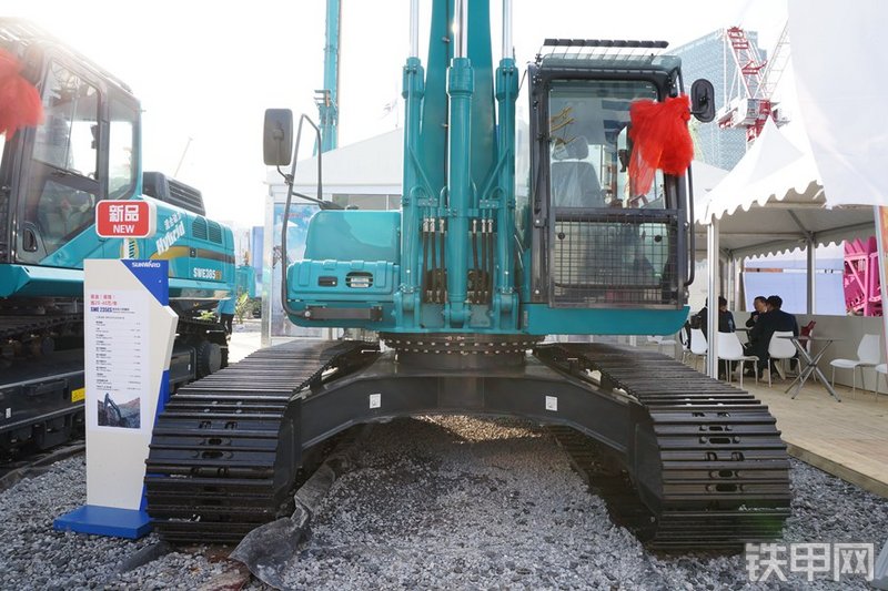 山河智能SWE235ES挖掘机整机外观