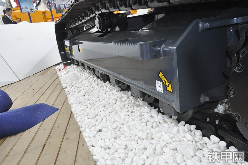 国机重工GE150H挖掘机局部