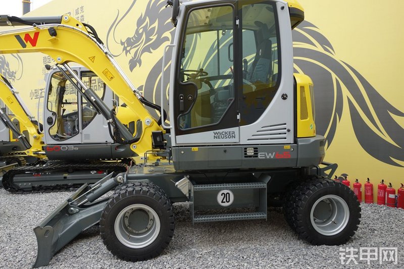 威克诺森EW65挖掘机整机外观