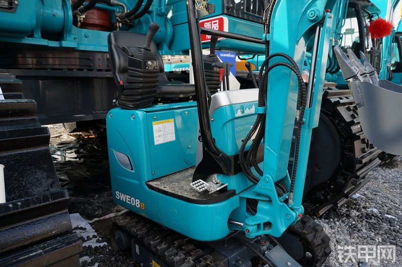 山河智能SWE08B挖掘机局部