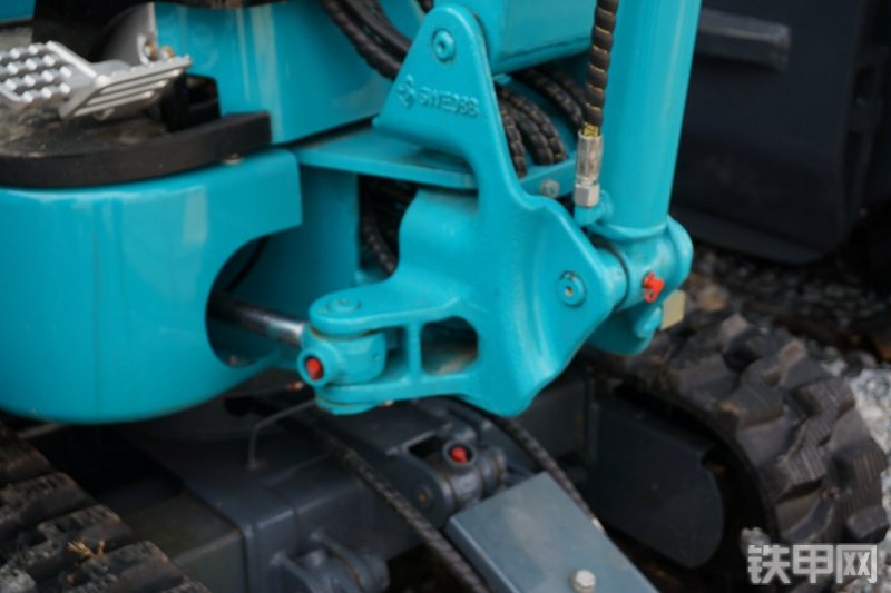 山河智能SWE08B挖掘机局部